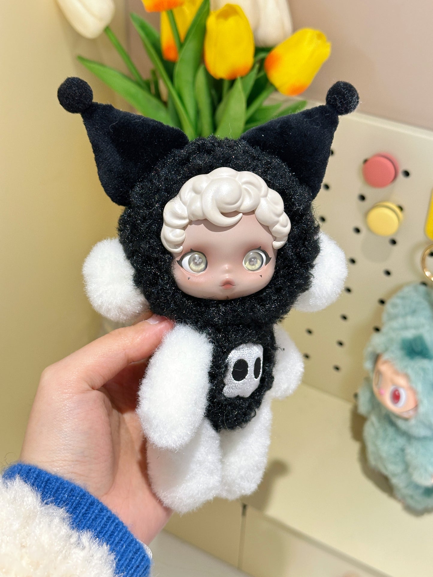 SP Original Design Black Kuromi (moveable hands, stand & sit)