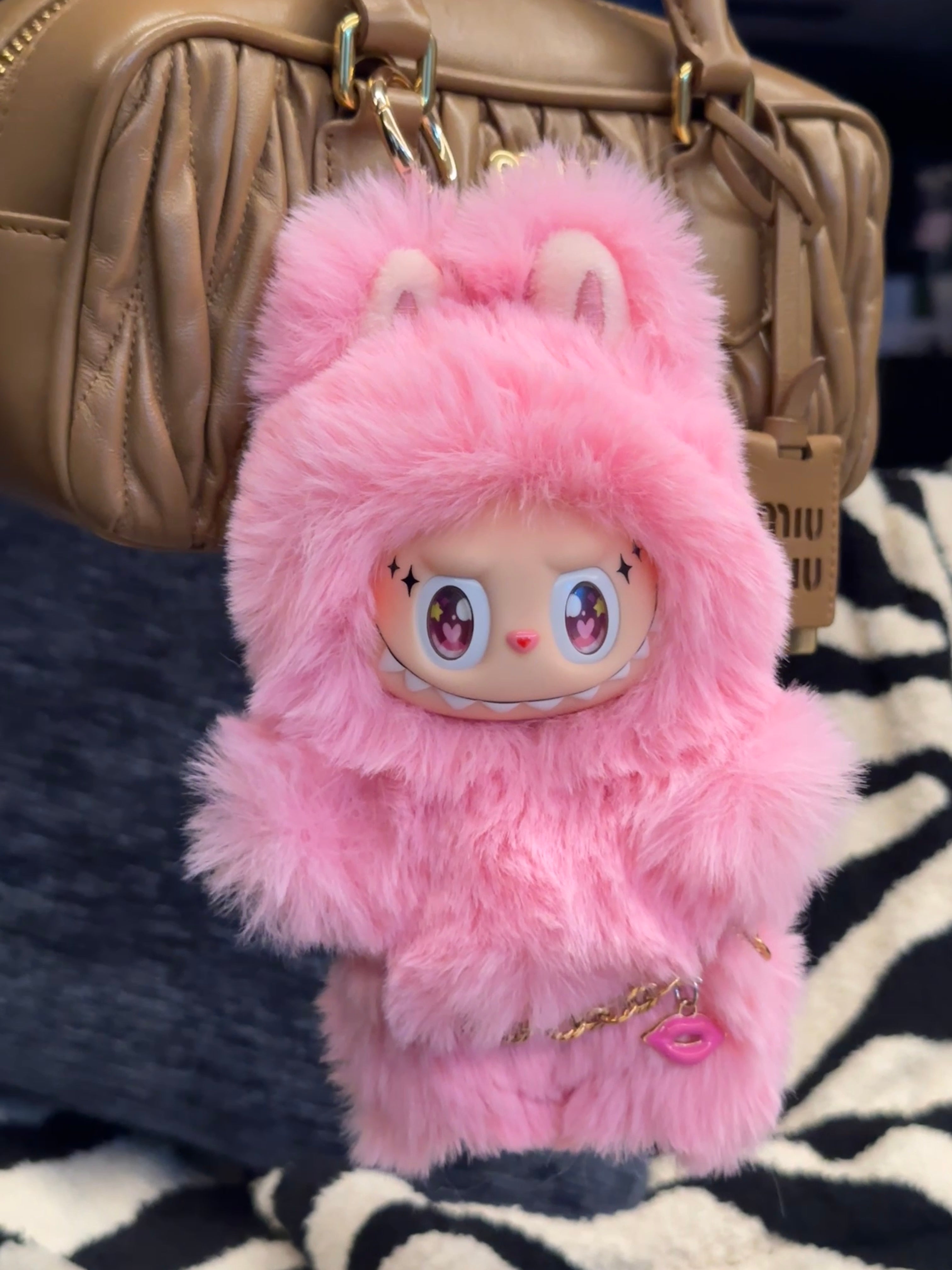 LaBubu Plush Lisa's London Concert Edition – MinnieTrendyToys