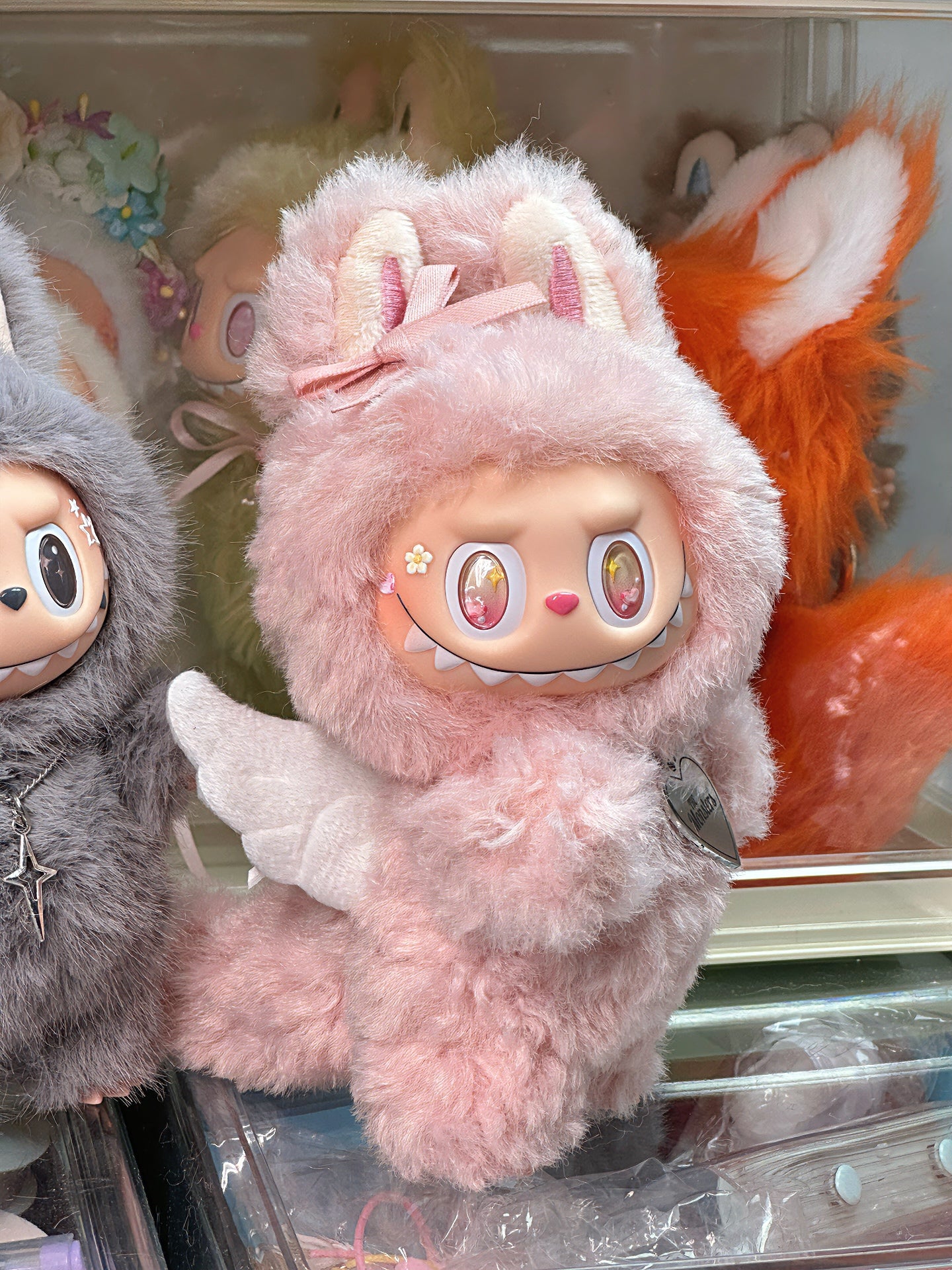 Original Design Peach Cream Angle