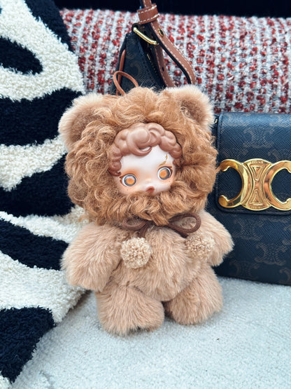 SP Original Design Little Lion  (moveable hands, stand & sit)