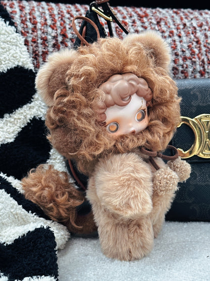 SP Original Design Little Lion  (moveable hands, stand & sit)