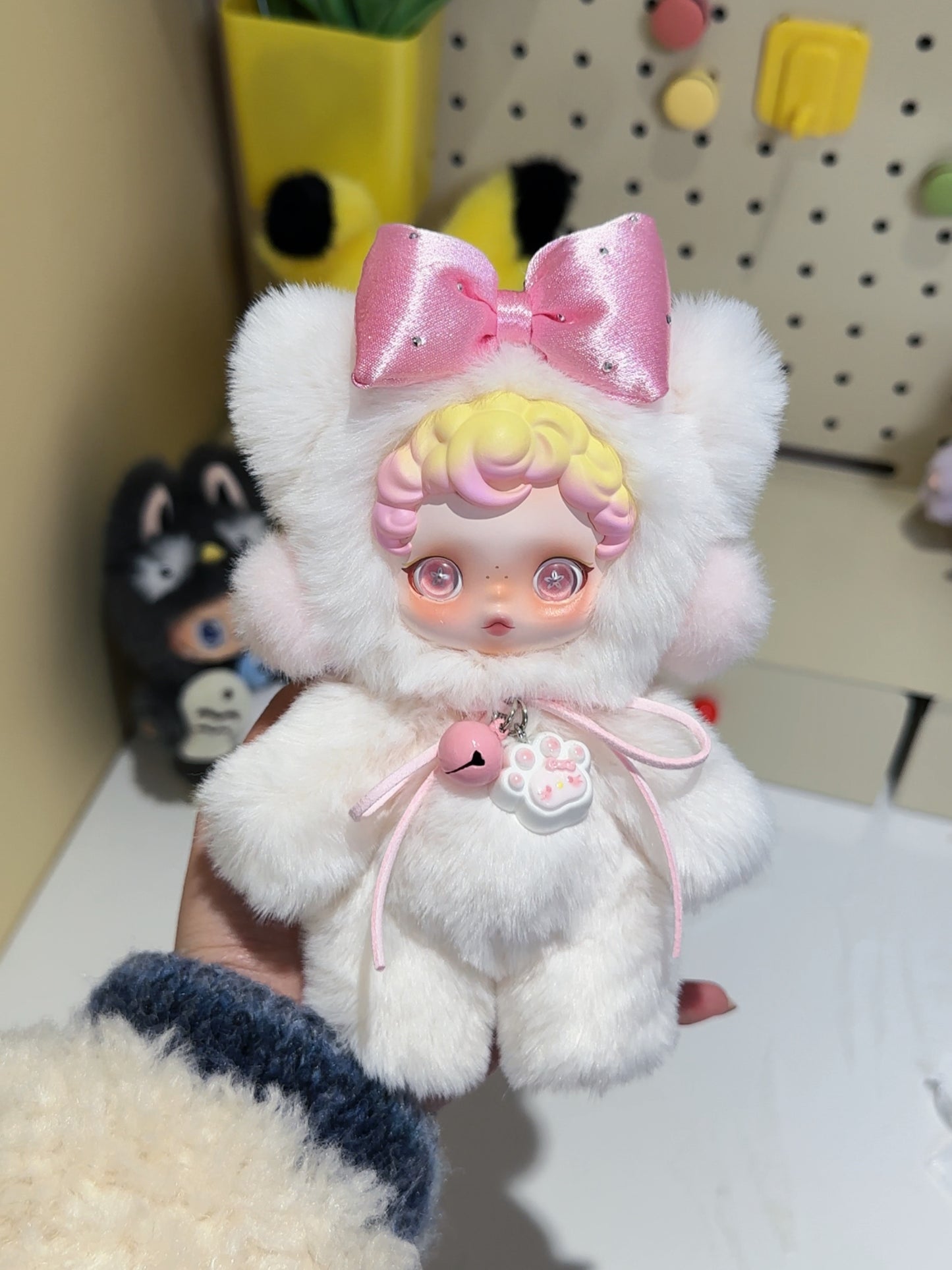 SP Original Design Hello KT (moveable hands, stand & sit)