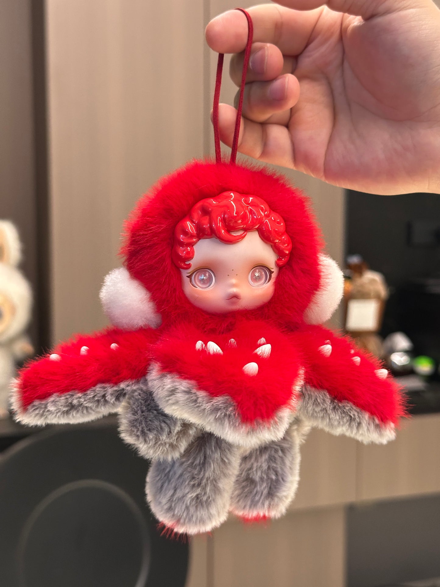 SP Original Design  Stranger Things(moveable hands, stand & sit)