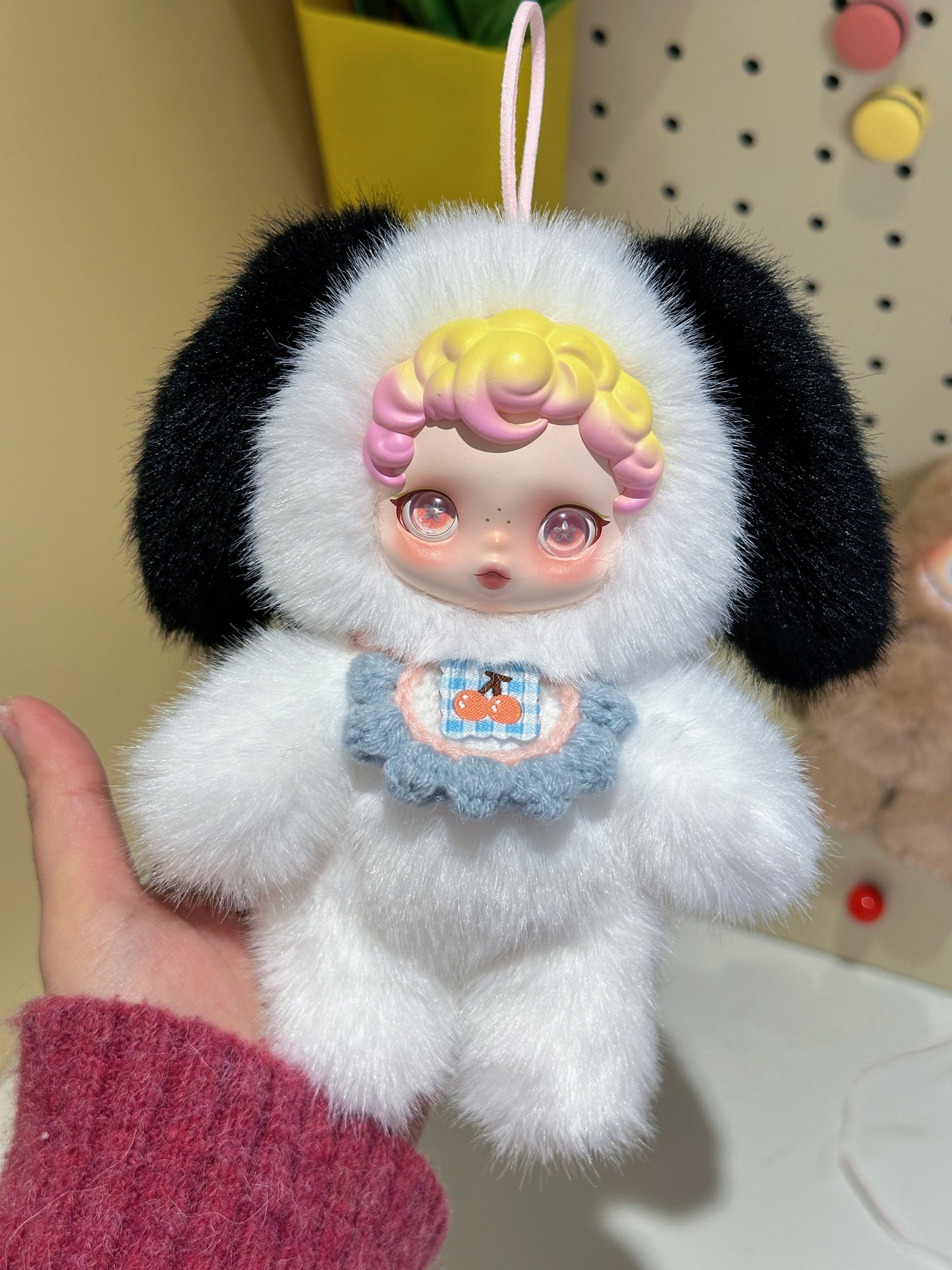 SP Original Design Pochacco(moveable hands, stand & sit)