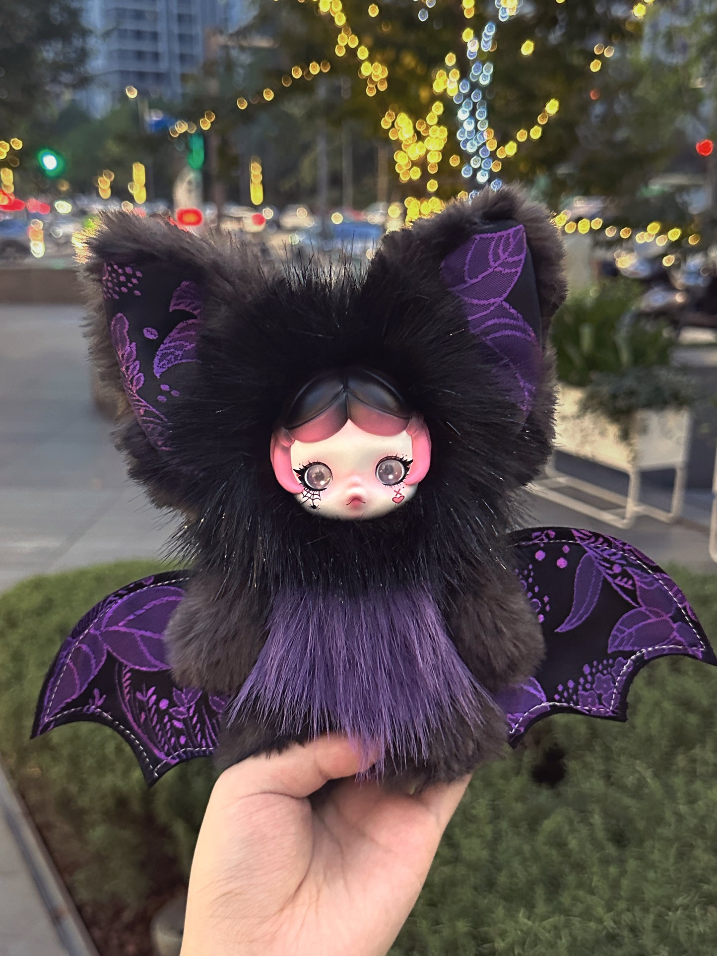 SP Original Design Upside‑Down Hanging Bat